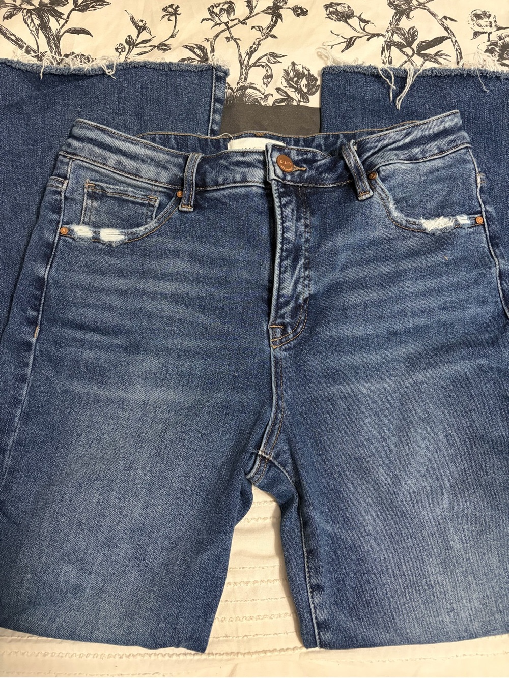 High-Rise Wide-Leg Women’s Jeans in Medium Blue